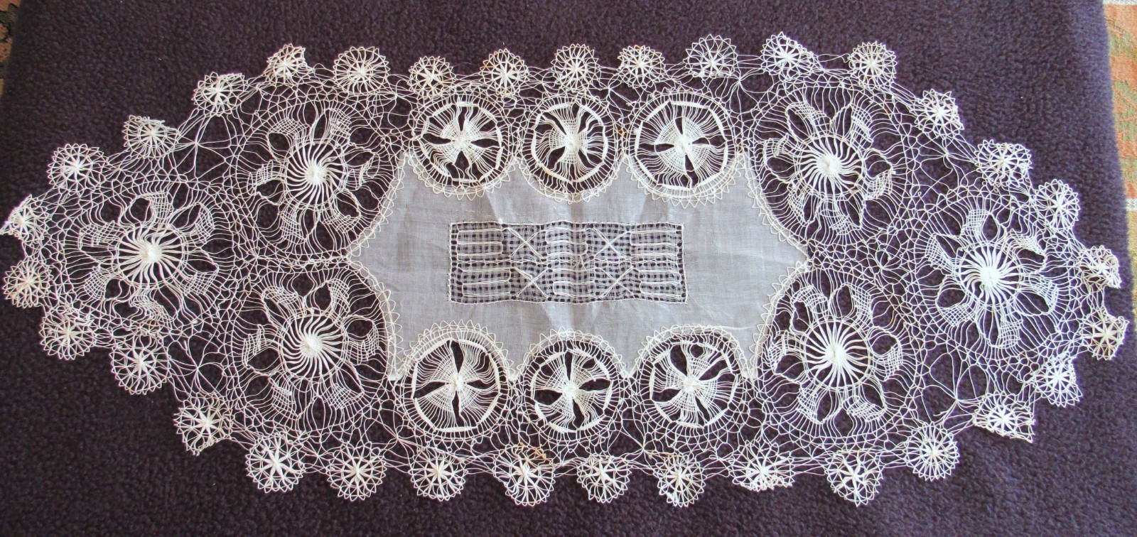 VTG Antique Linen Tenerife Lace Drawnwork Oval Doily Exquisite Handmade 25