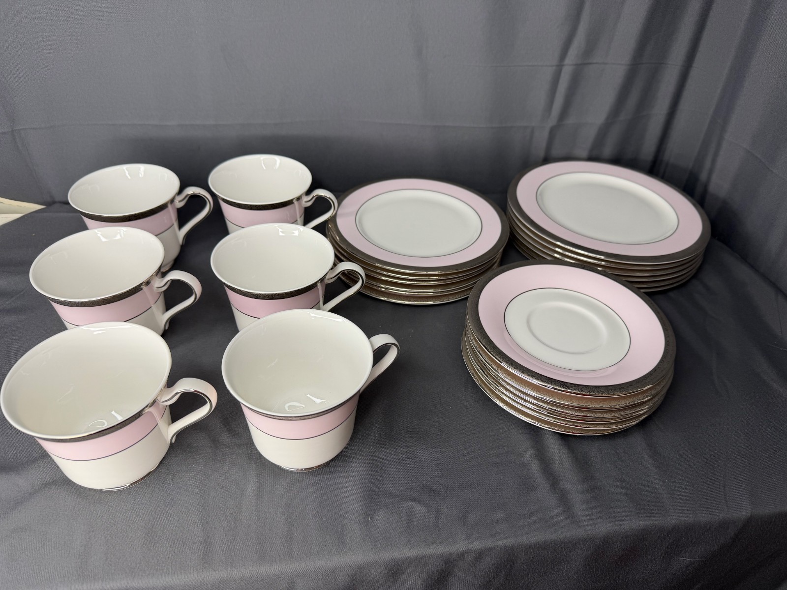 Mary Kay 40th Anniversary 24K Gold Rim Fine China Set for 6 AMAZING FULL SET