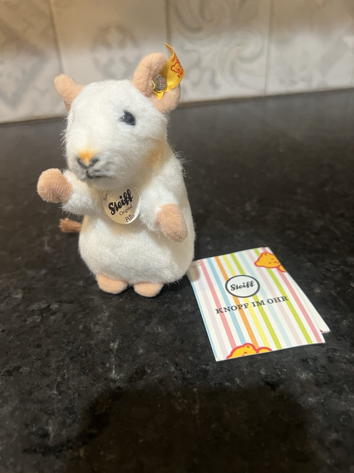 NEW Steiff USA White Pilla Mouse Collectible Plush  4” x 2.75” x 2.25” – Button