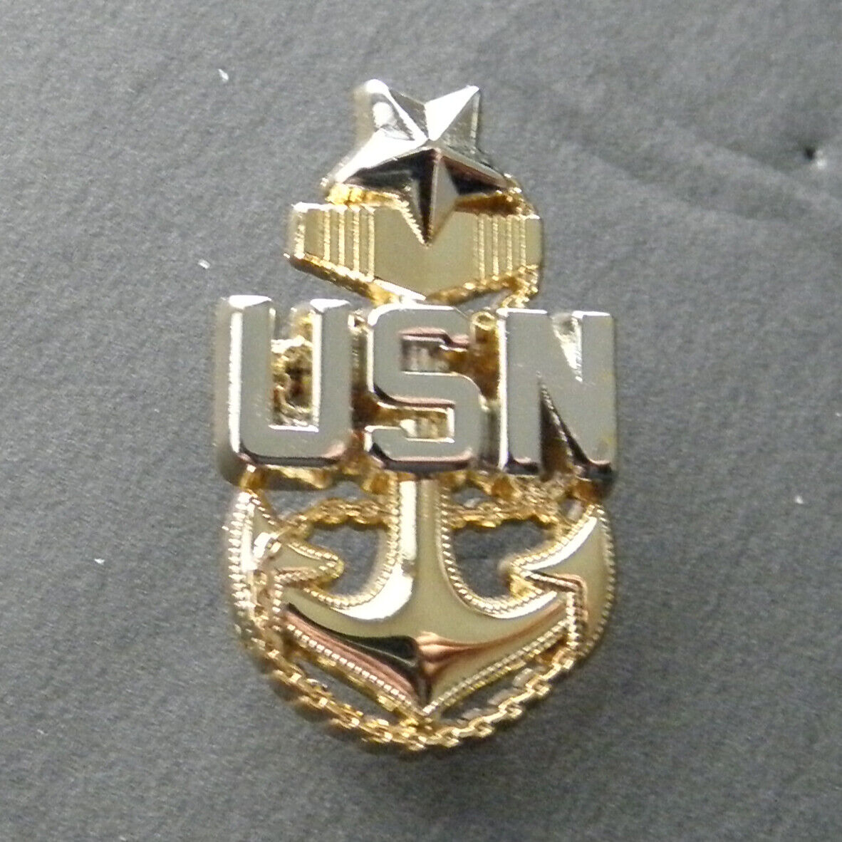 NAVY CHIEF SENIOR PETTY OFFICER ANCHOR PIN BADGE 1.1 INCHES