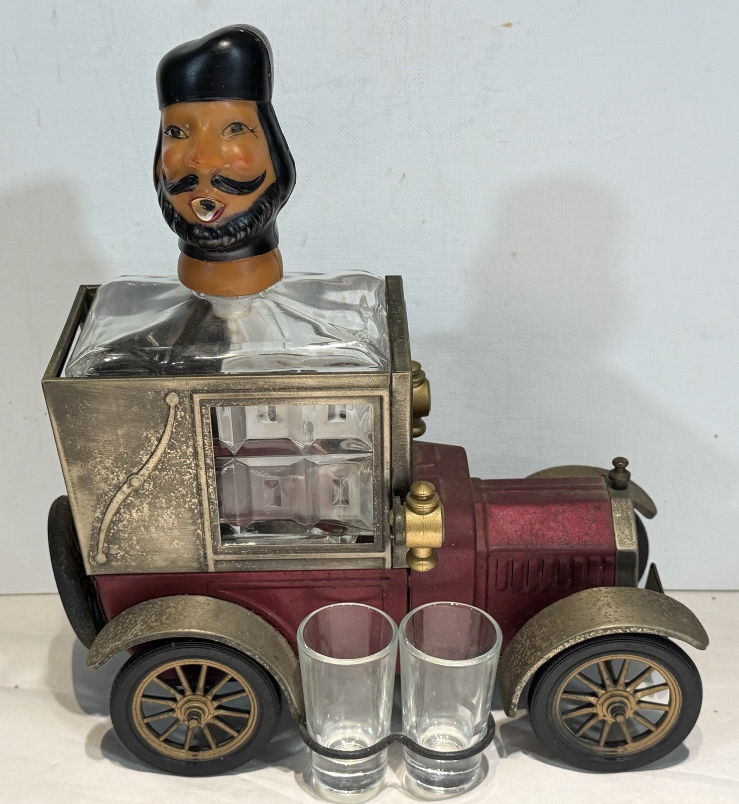 Vintage 1918 Ford Model T Golden Crown Liquor Musical Decanter 2 Shot Glasses