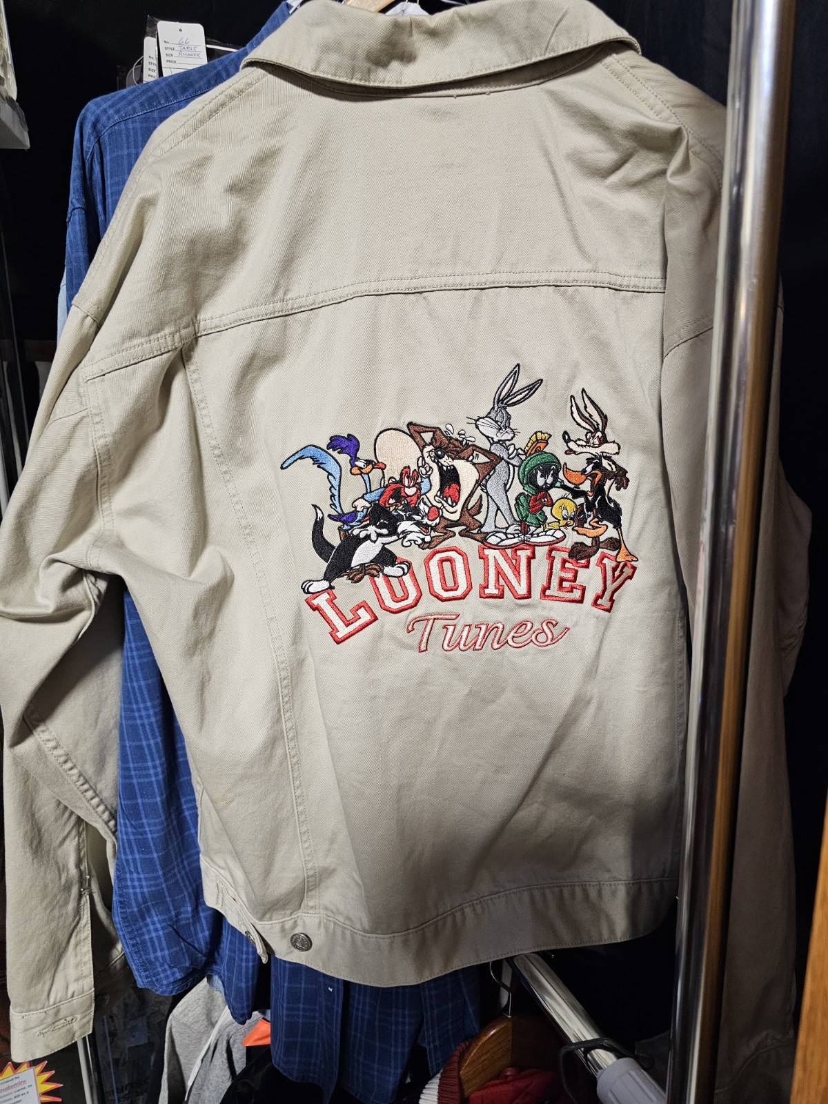 WICKED VALUES: Looney Tunes EMBROIDERED Characters Waist COAT XL MINT Retired