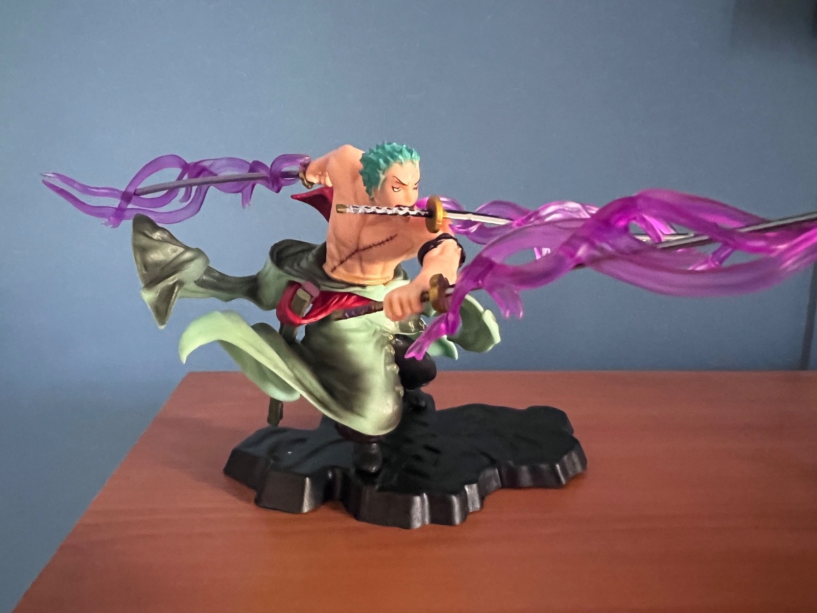 Figura One Piece 10cm| Roronoa Zoro