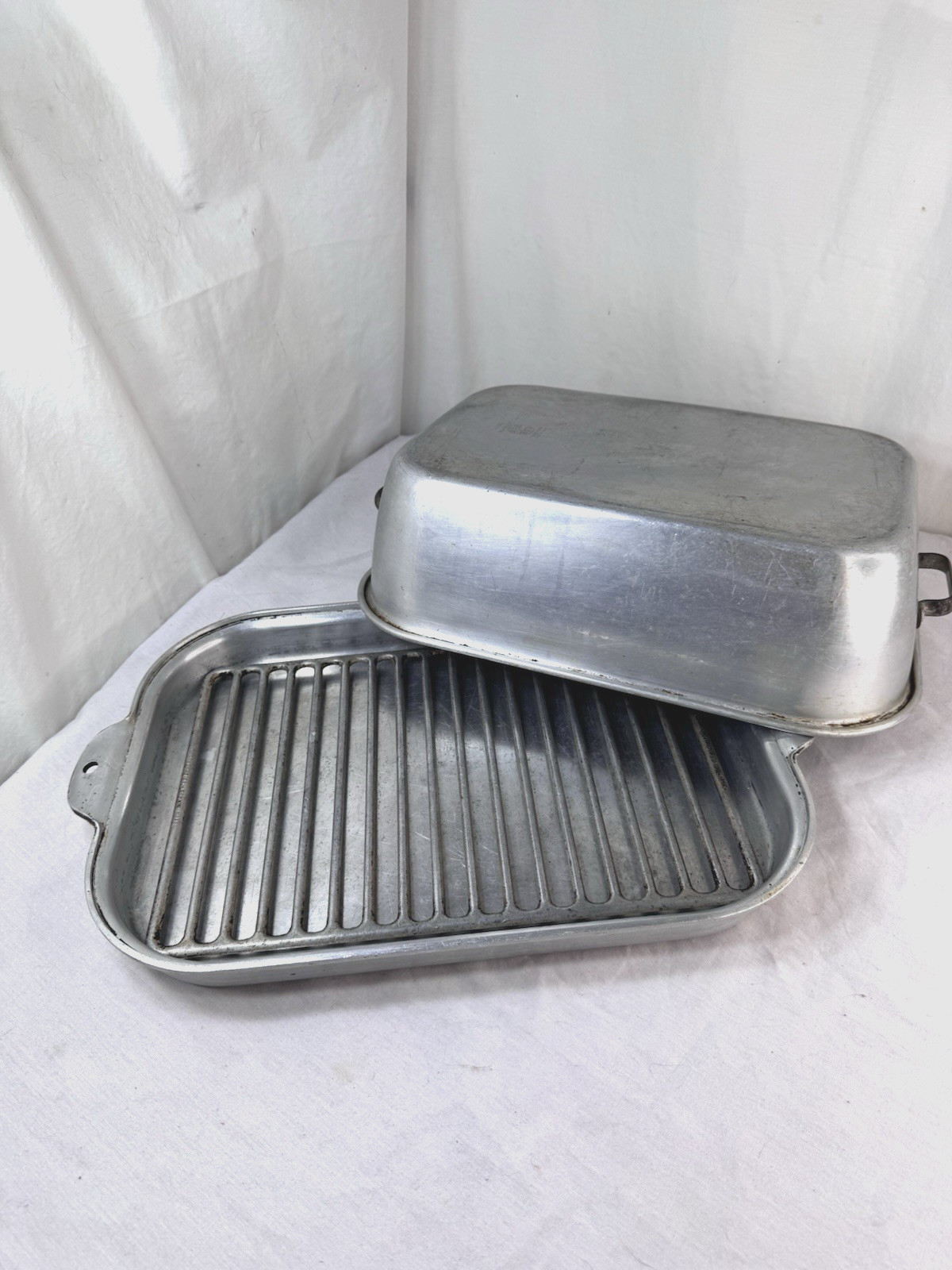 Vtg Wear-Ever 3 pc Roasting Pan Cast Aluminum #1225/2223 Rack  Lid 17x11