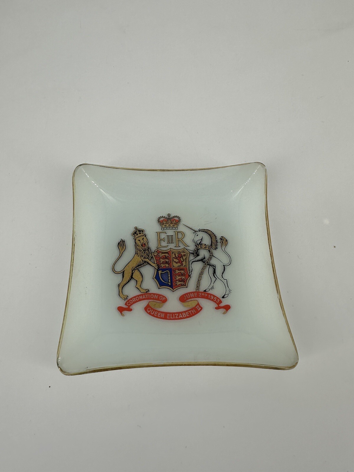 Queen Elizabeth II 1953 Coronation England Trinket Dish Tray Ashtray Queen Elizabeth II 1953 Coronation England Trinket Dish Tray Ashtray