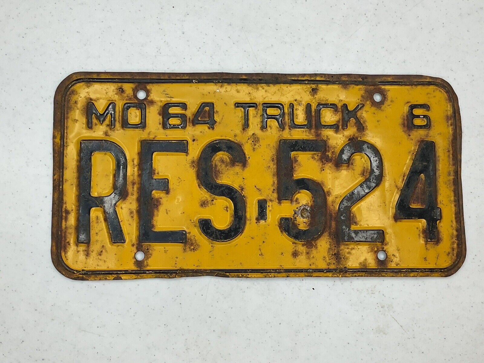1964 Missouri 6 TRUCK License Plate Tag # RES 524