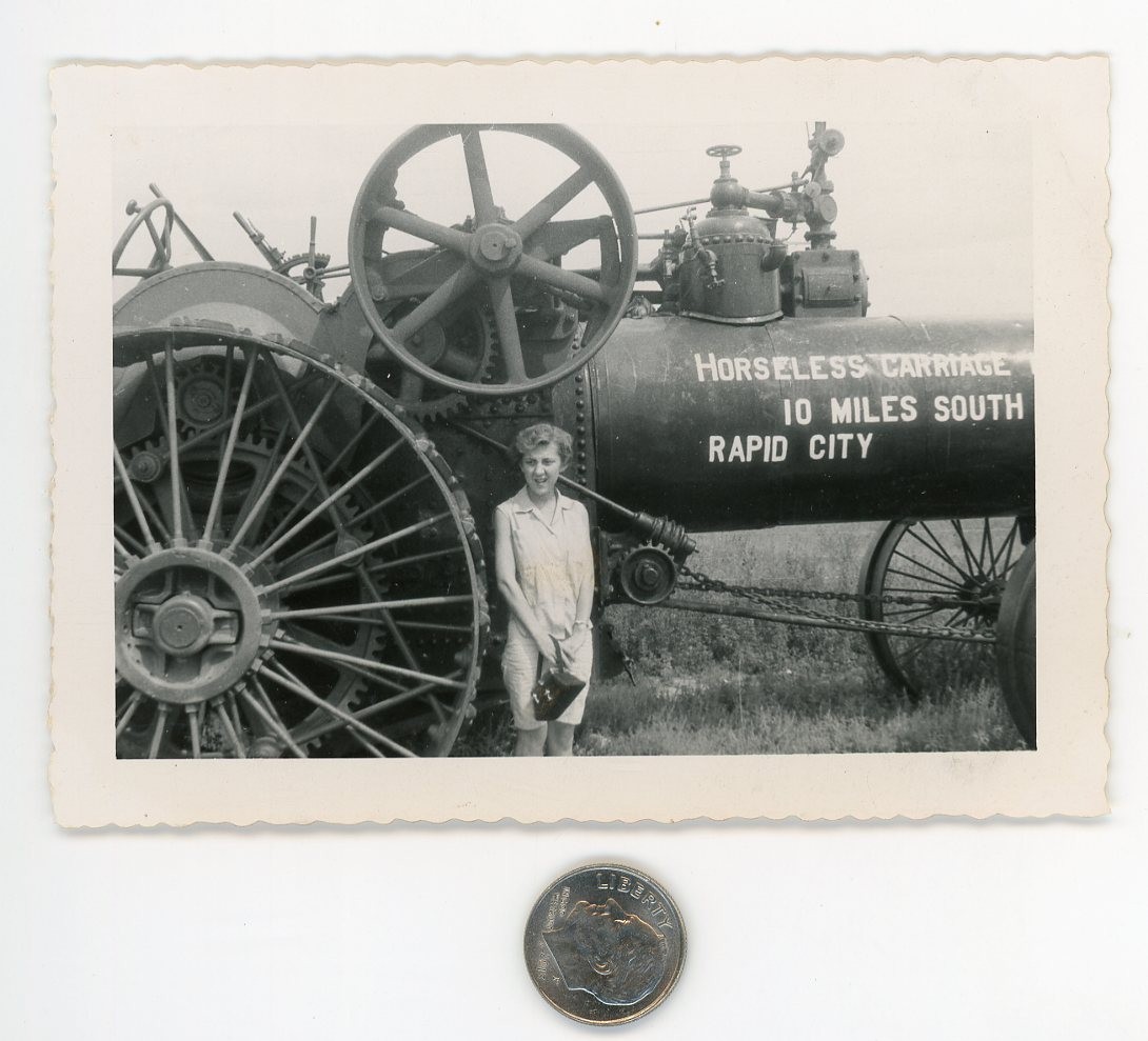 Vintage 1940\'s photo / Rapid City SD - Antique Horseless Carriage STEAM TRACTOR