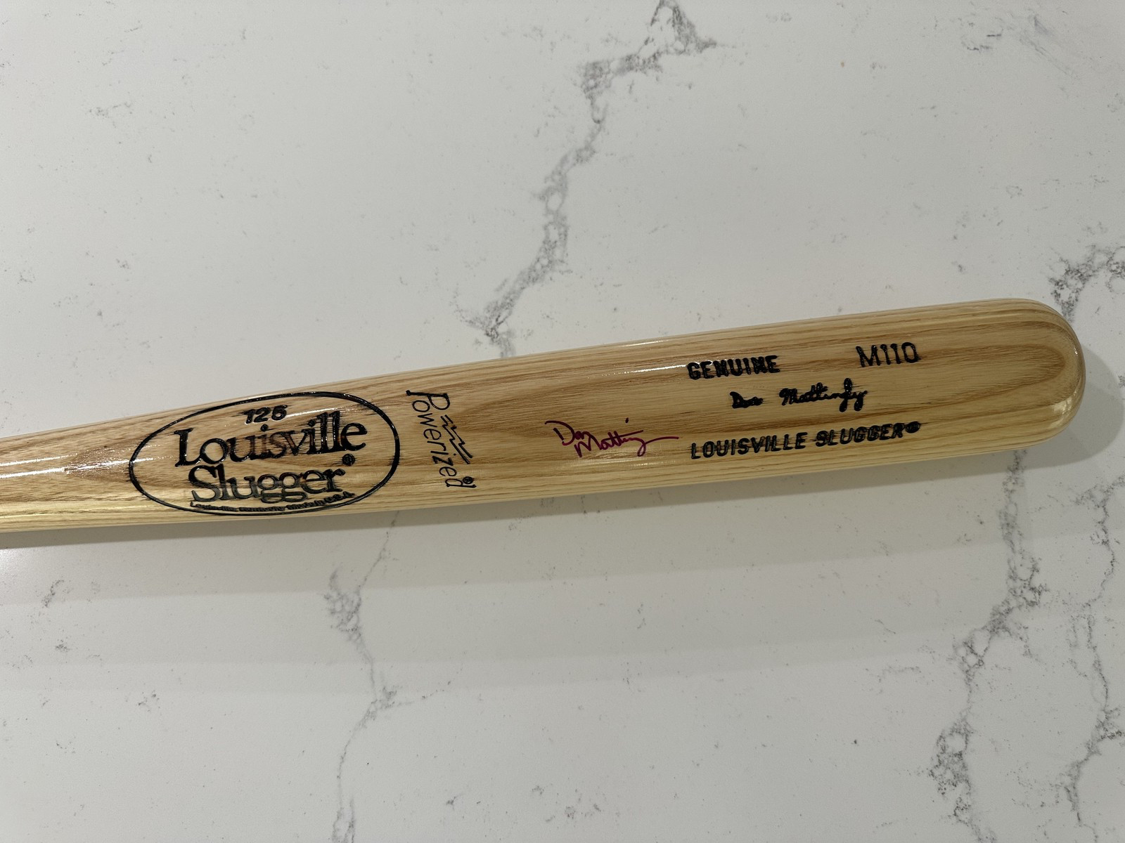 MATTINGLY LOT [Autographed Bat, 1985 Gold Glove Bobble Head, Porcelain Figurine]