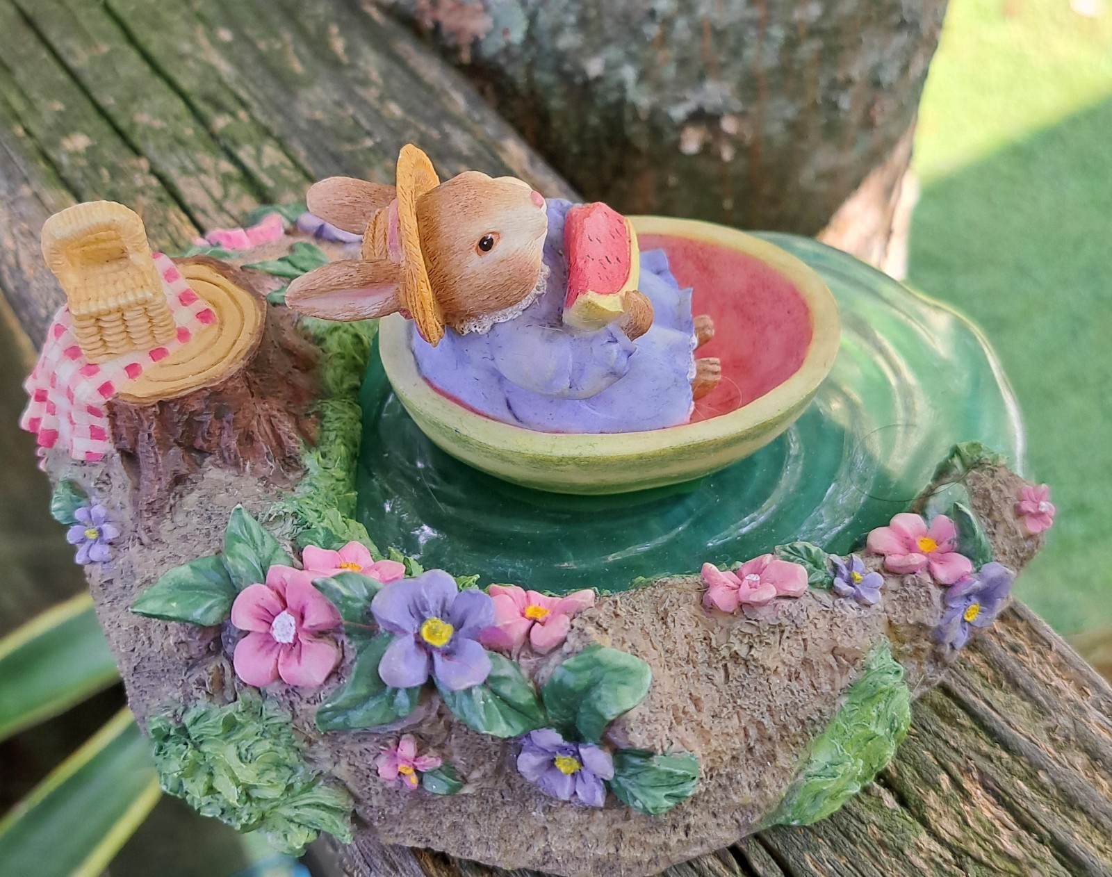 Dakin Holly Pond Hill Susan Wheeler “Basking In The Shade” #1012 Interart Figure