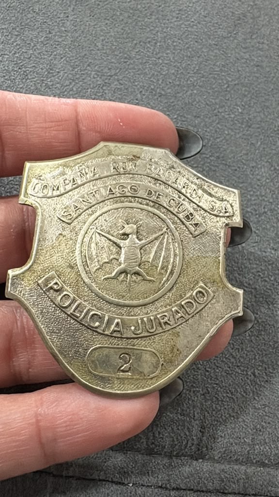 UNSEEN 1910s Original Bacardi Rum Company POLICIA JURADO NUMBER 2 Police Badge
