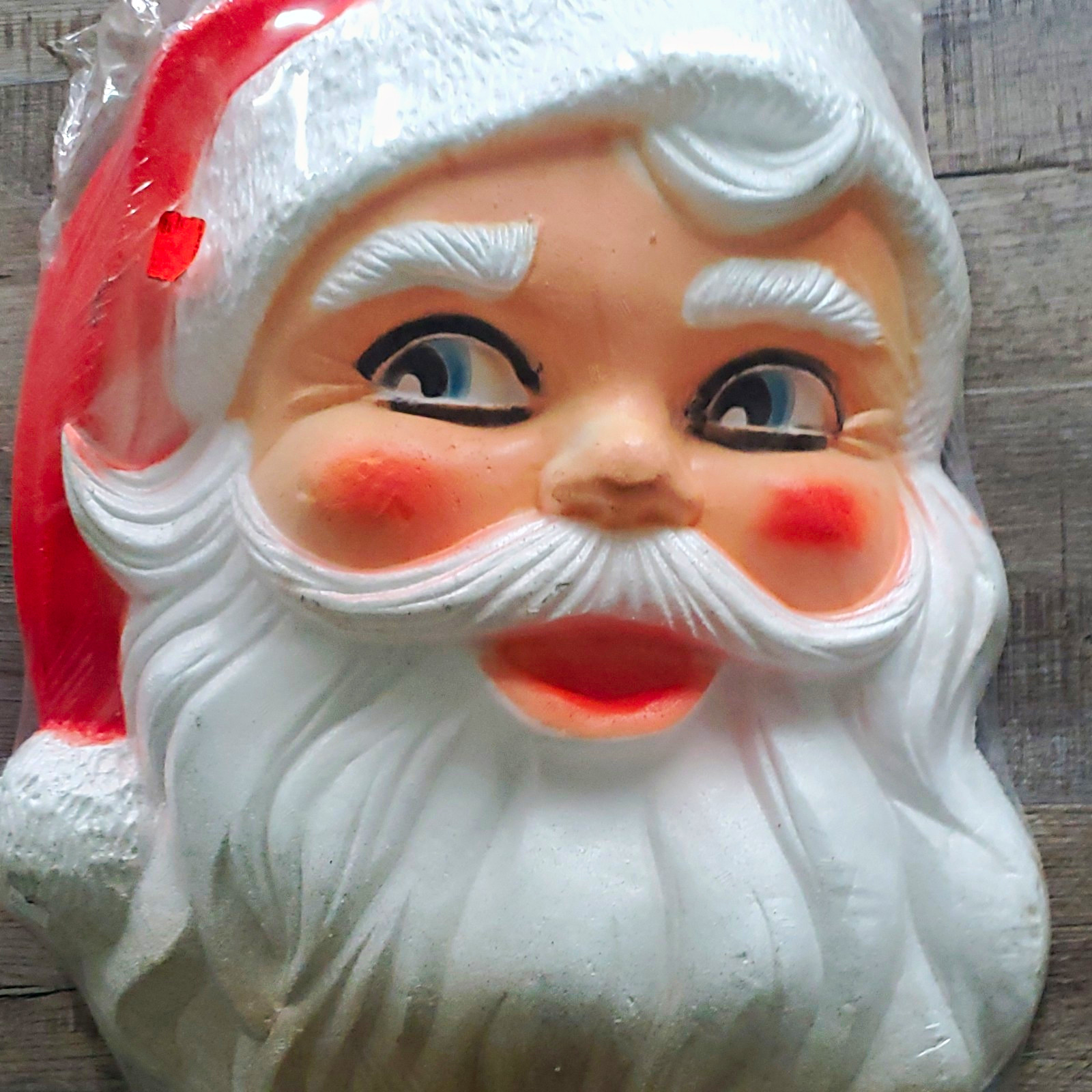 Vintage Styrofoam Santa Claus Face Display, 1950s-60s. Original Shrink Wrap. Vintage Styrofoam Santa Claus Face Display, 1950s-60s. Original Shrink Wrap.