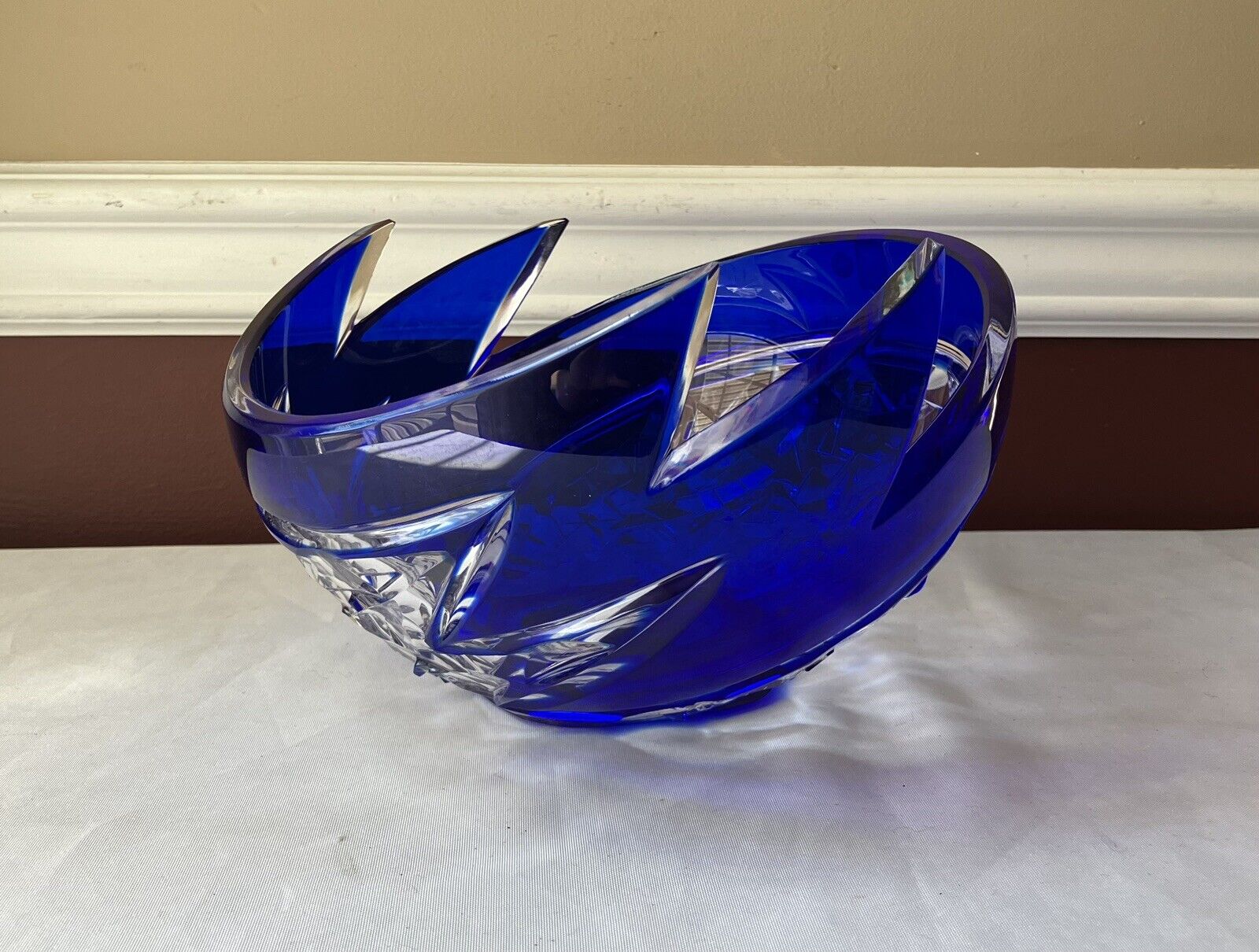 VTG Cobalt Blue Bohemian Hand Cut Crystal Bowl 24% PBO, Czech Republic, 8 3/4\