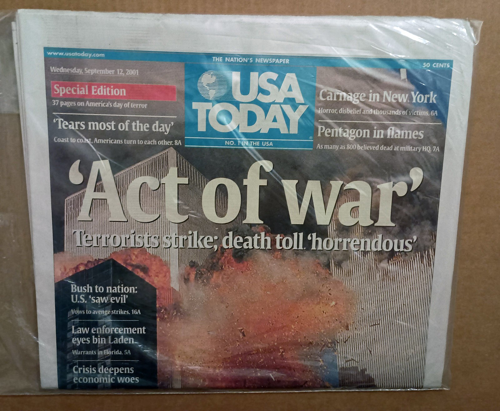 USA TODAY UNCIRCULATED MINT 9-11 NATIONAL EDITION SEPT 12 2001 ARCHIVAL NOT READ