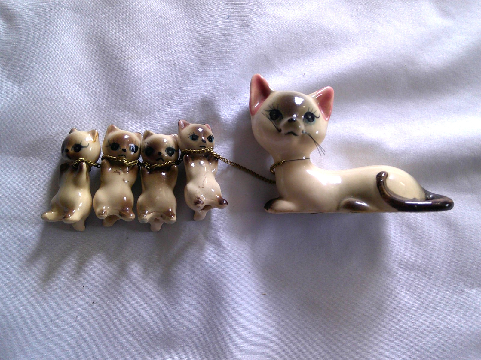 Vtg 50s NORCREST Siamese Mommy Cat 4 Kittens Ceramic Figurine Set A-488 Japan Vtg 50s NORCREST Siamese Mommy Cat 4 Kittens Ceramic Figurine Set A-488 Japan