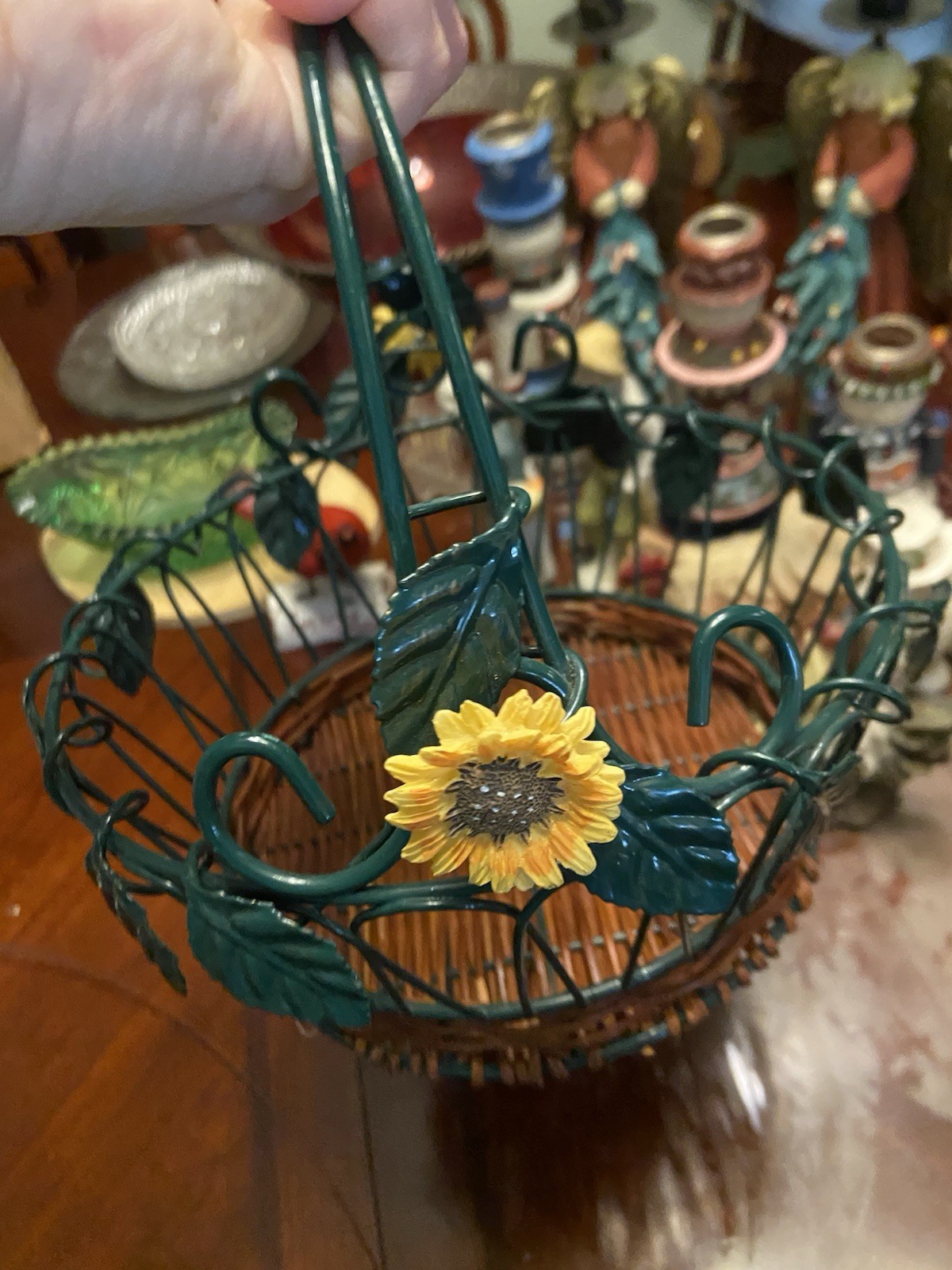 Beautiful Country Farmhouse Style Green Metal & Wicker Sunflower Basket