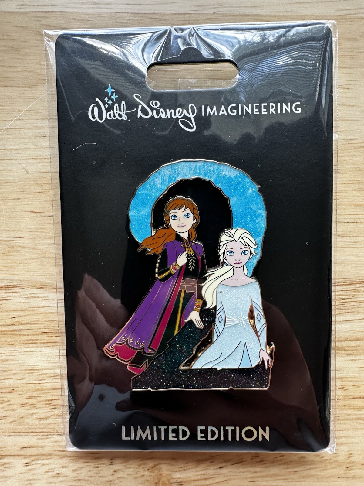 Disney 2026 DEC Frozen 2 Anna & Elsa LE 300 pin