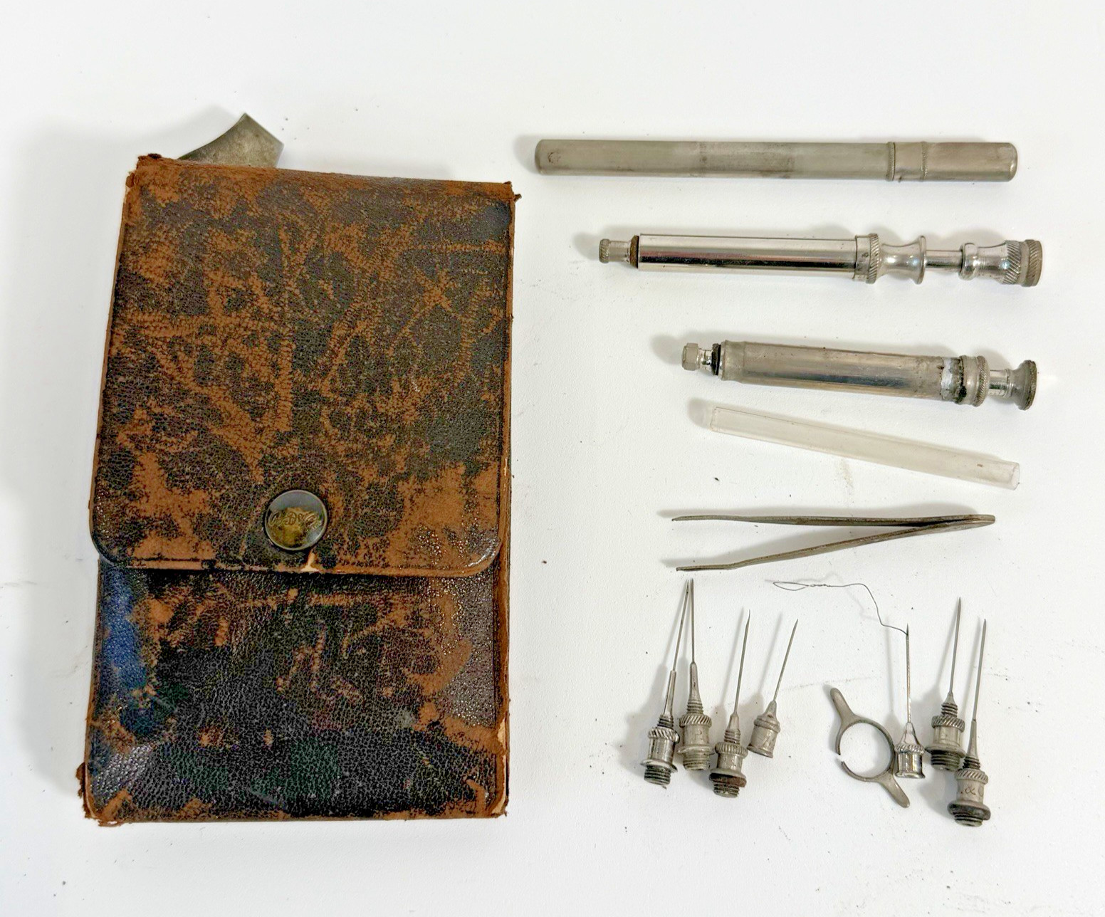 Antique c1900 Doctor Medical Hypodermic Syringe Needle Kit with Leather Case