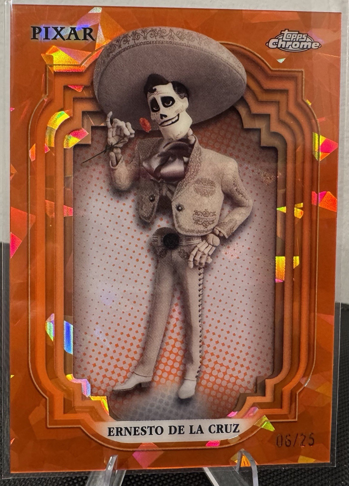 2024 Topps Chrome Disney Sapphire Ernesto De La Cruz Orange Refractor /25 Coco