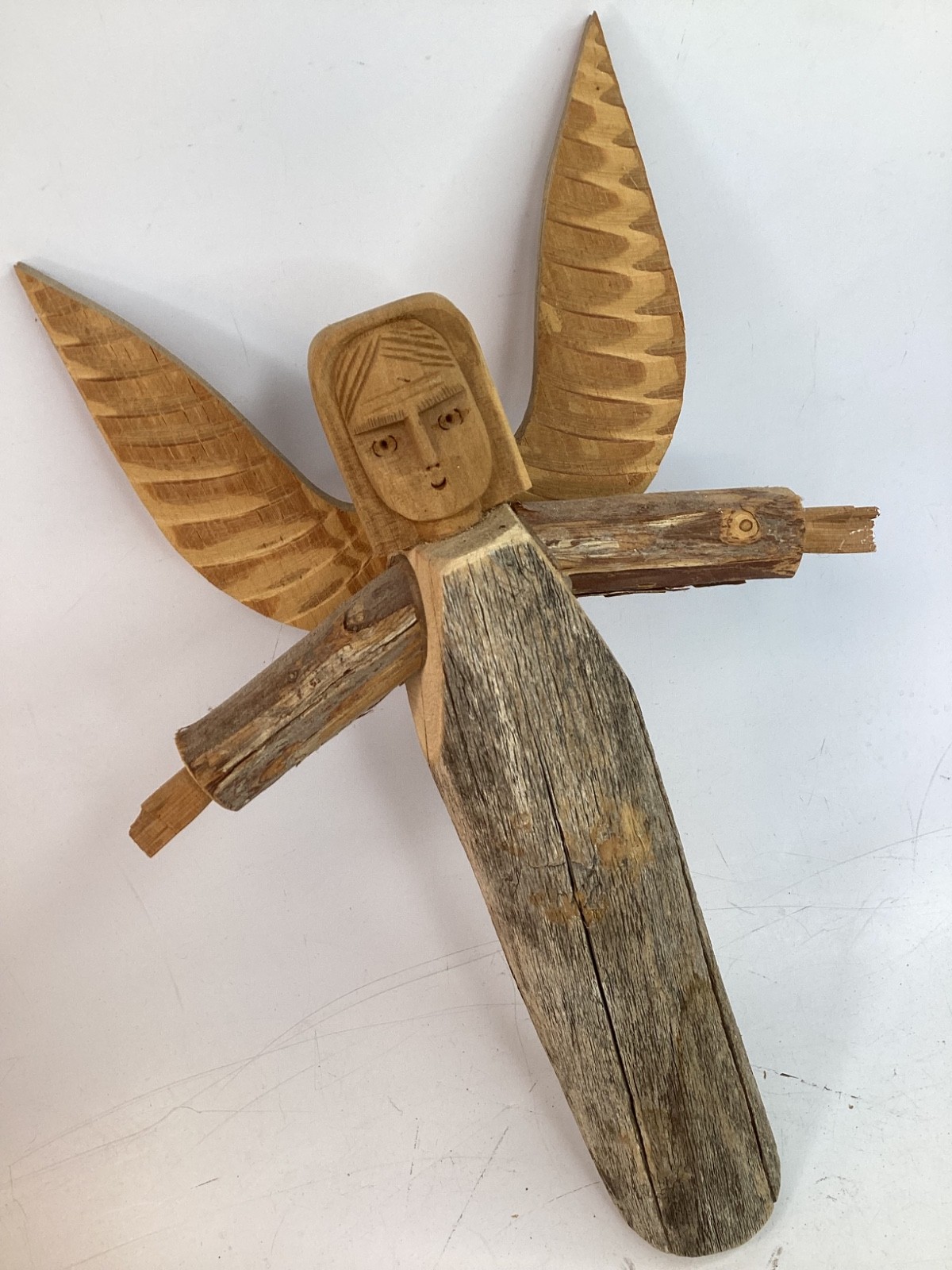12” John Tollardo Taos, NM Angel Wood Sculpture Figure 2004  (L15)