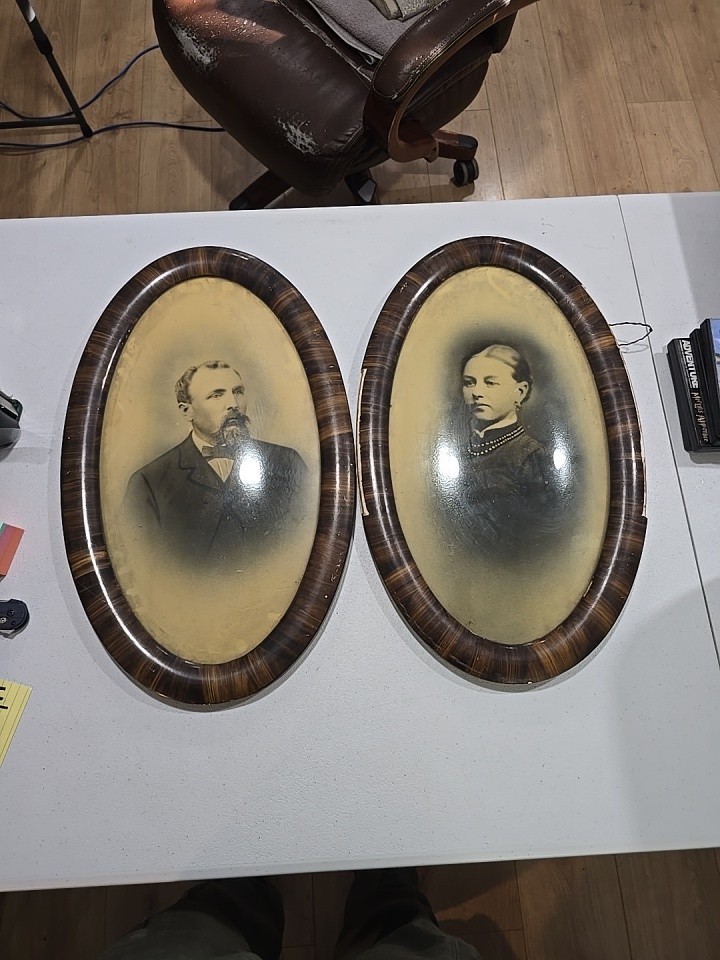 2 Antique Convex Bubble Glass Pictures Tiger Stripe Wood Frame Man & Woman 12x20