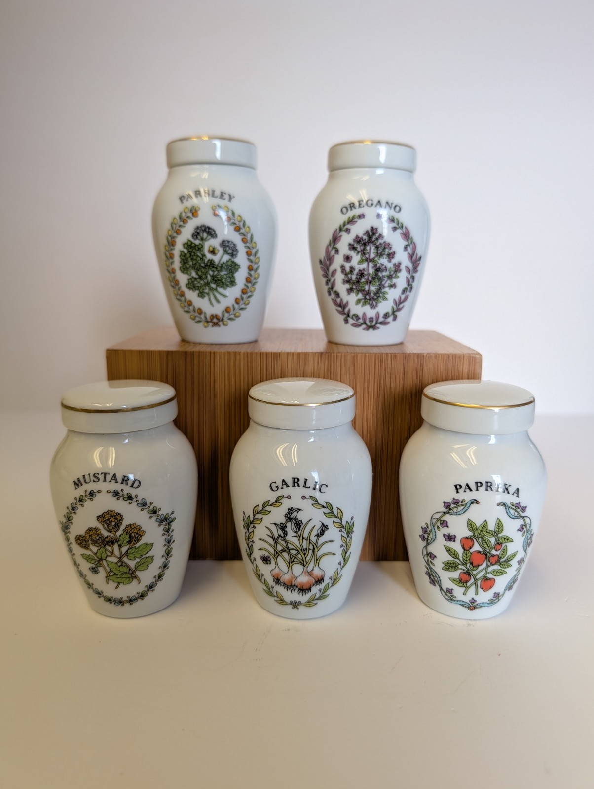 Vintage 1985 Franklin Mint Gloria Concepts Fine Porcelain Spice Jar Collection 5 Vintage 1985 Franklin Mint Gloria Concepts Fine Porcelain Spice Jar Collection 5