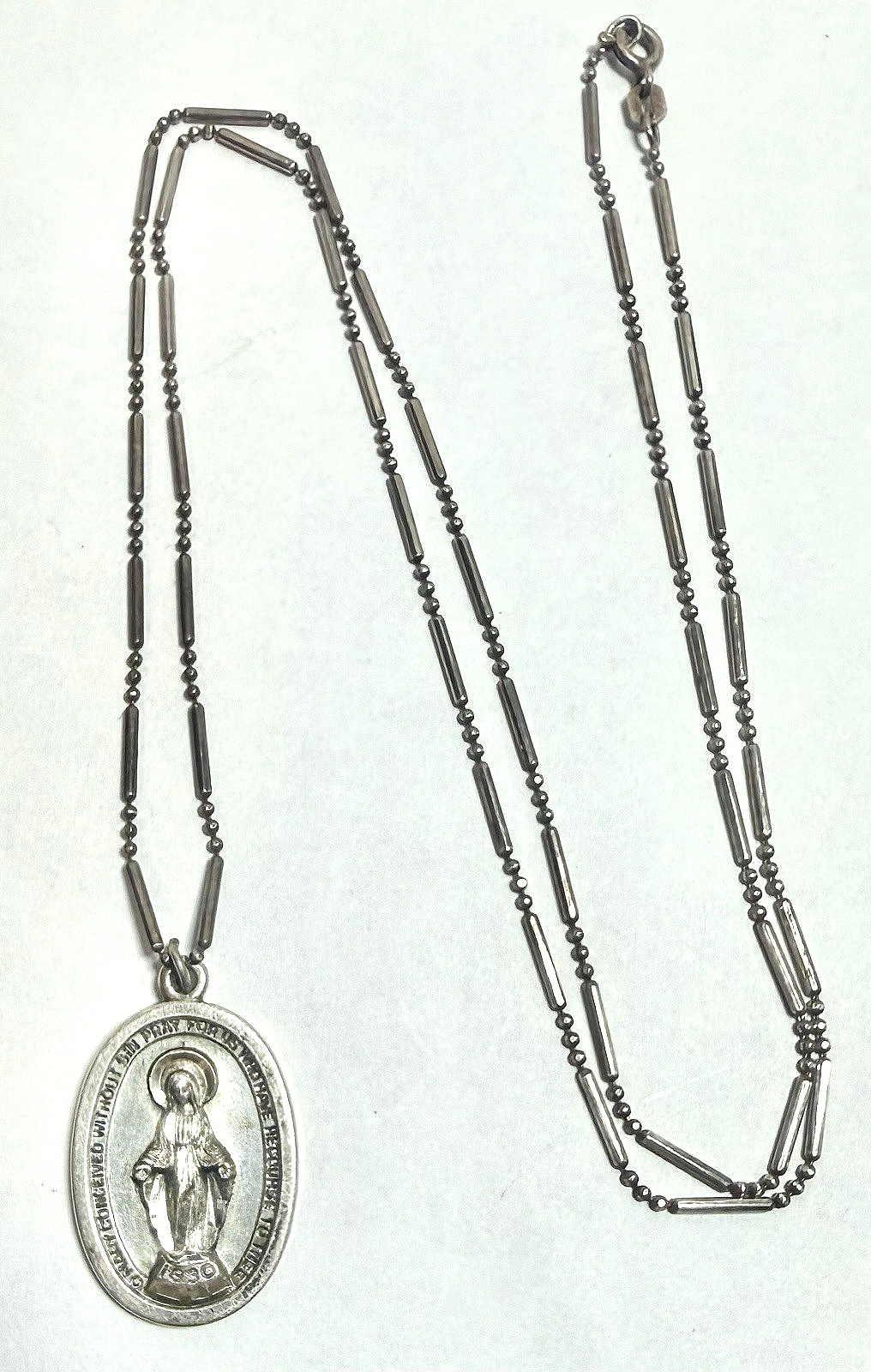 VTG 925 STERLING SILVER RELIGION CROSS  SAINT NECKLACE CHAIN 24\