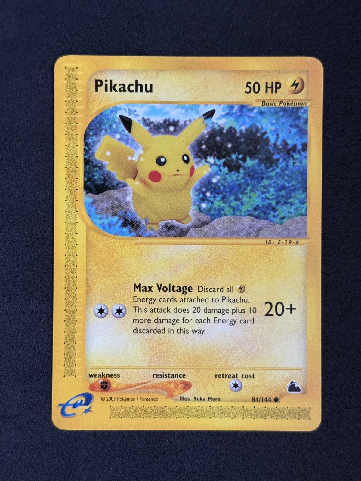 Pokemon TCG Pikachu Skyridge 84/144 COMMON English NM Vintage Yuka Morii