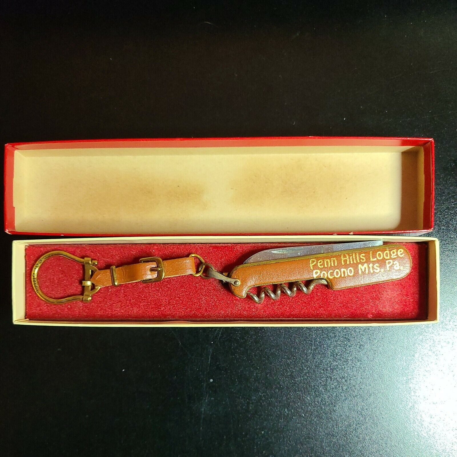 Vintage New Penn Hills PA Souvenir knife/cork screw/key chain (collectors item)