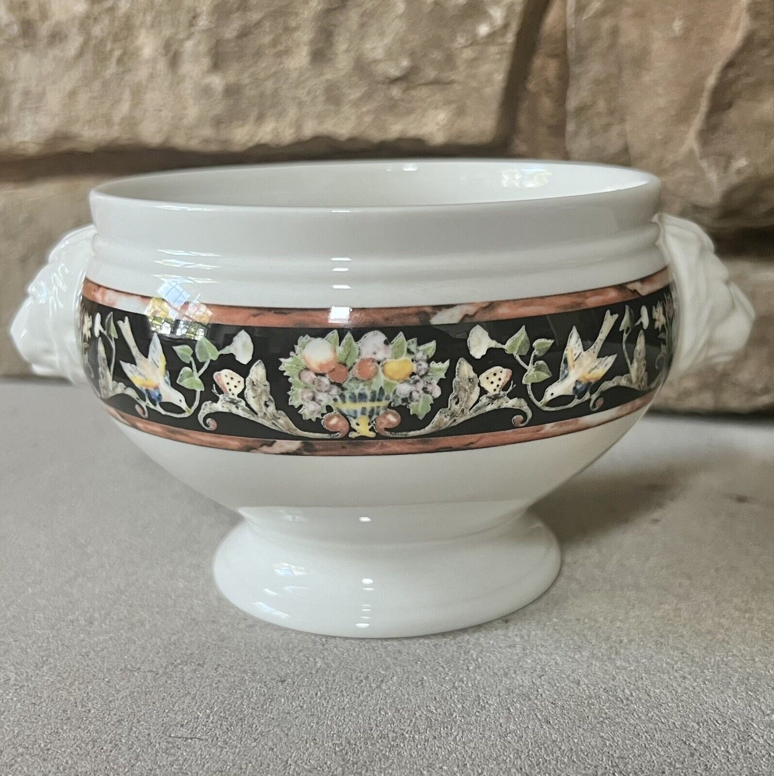 Villeroy & Boch Chateau Collection INTARSIA Lion Head Bowl