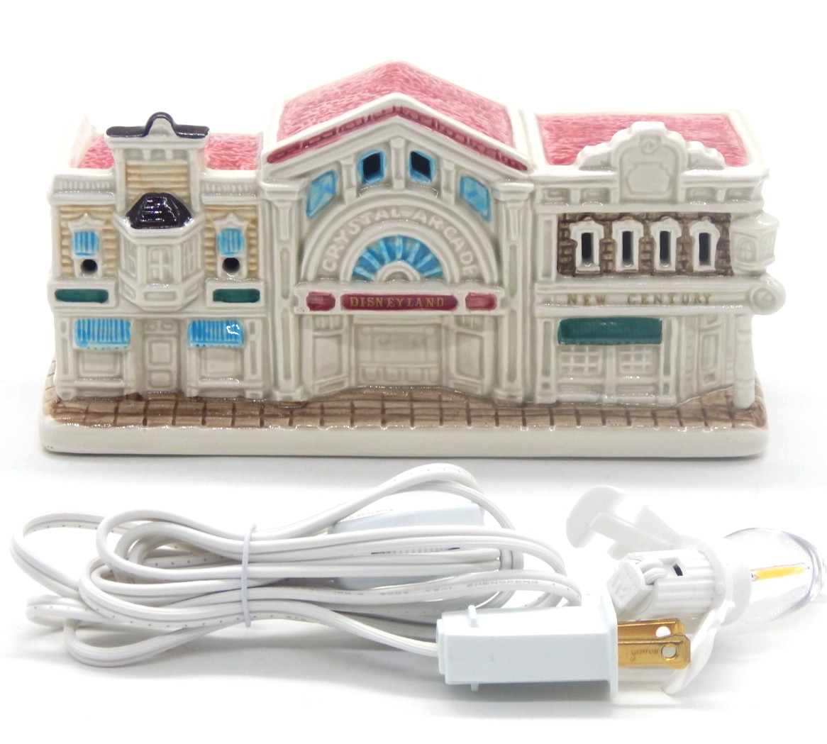 Sears 1988 VTG Disney Magic Kingdom Collection Crystal Arcade Clock Shop W/Light
