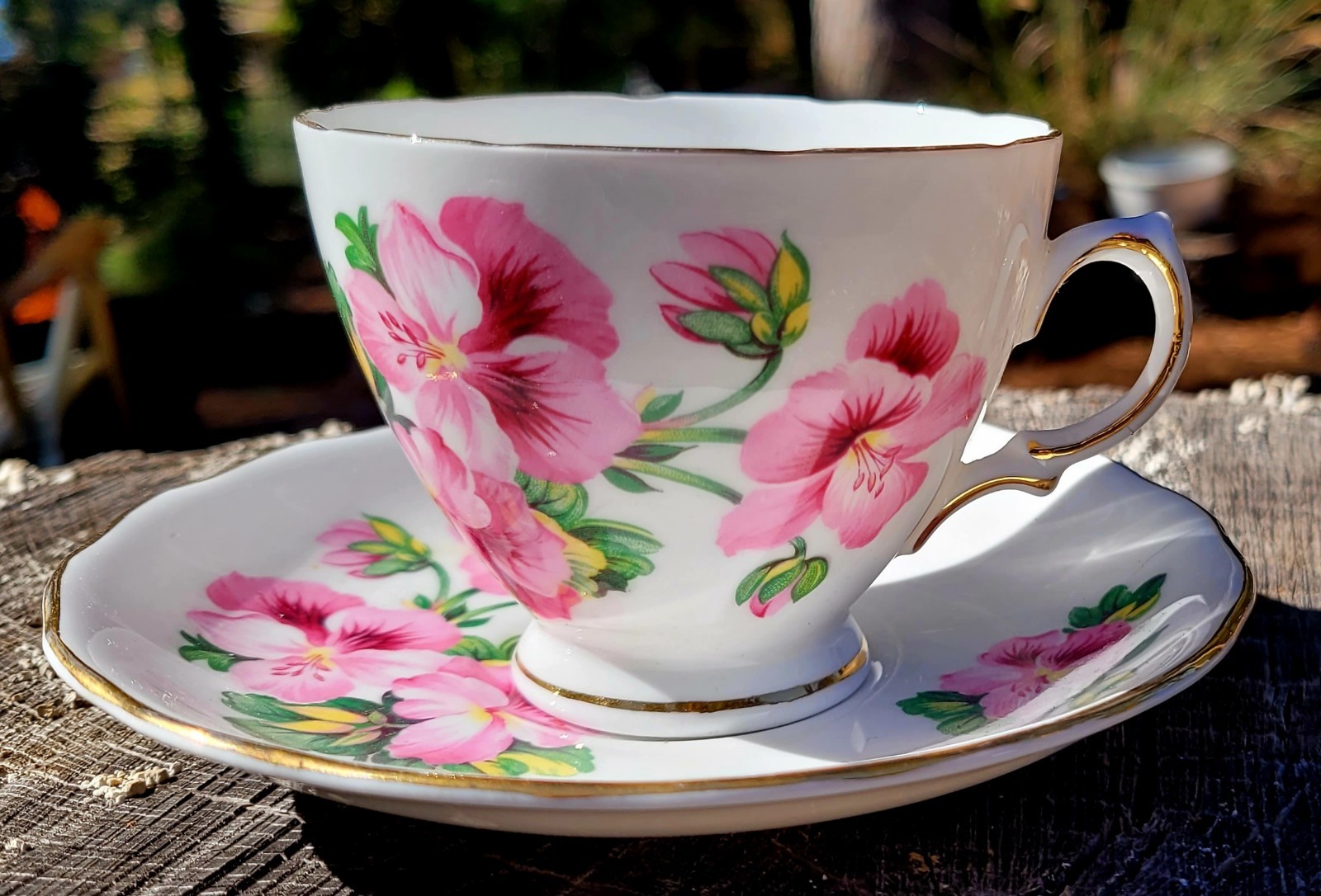 Vintage Royal Vale Bone China Tea Cup & Saucer Pink Pansy Made In England Vintage Royal Vale Bone China Tea Cup & Saucer Pink Pansy Made In England