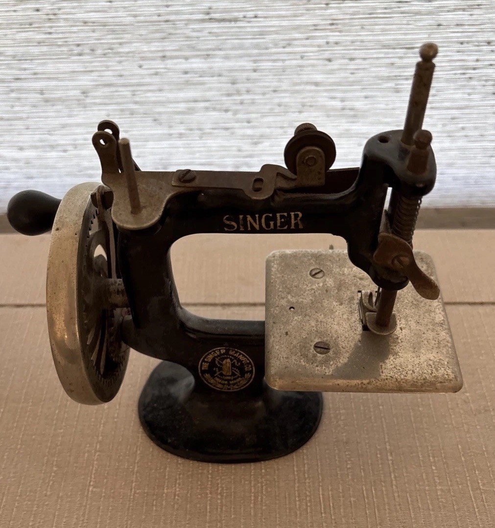 Early Antique Singer Sewing Machine Toy Miniature - Early Antique Singer Sewing Machine Toy Miniature -