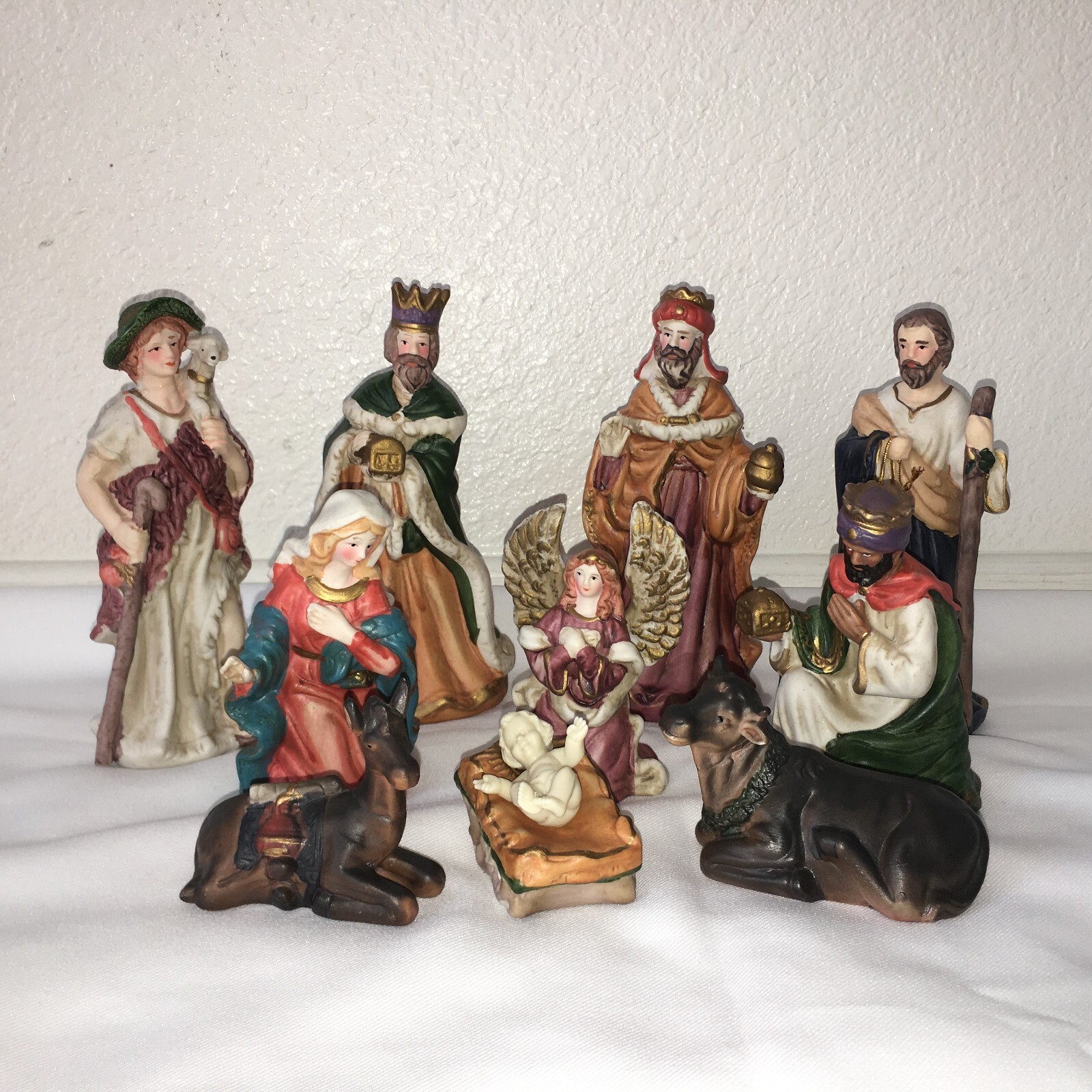 Vintage Nativity Set Porcelain Christmas Jesus Holy Family Angel JC Penney 11 pc