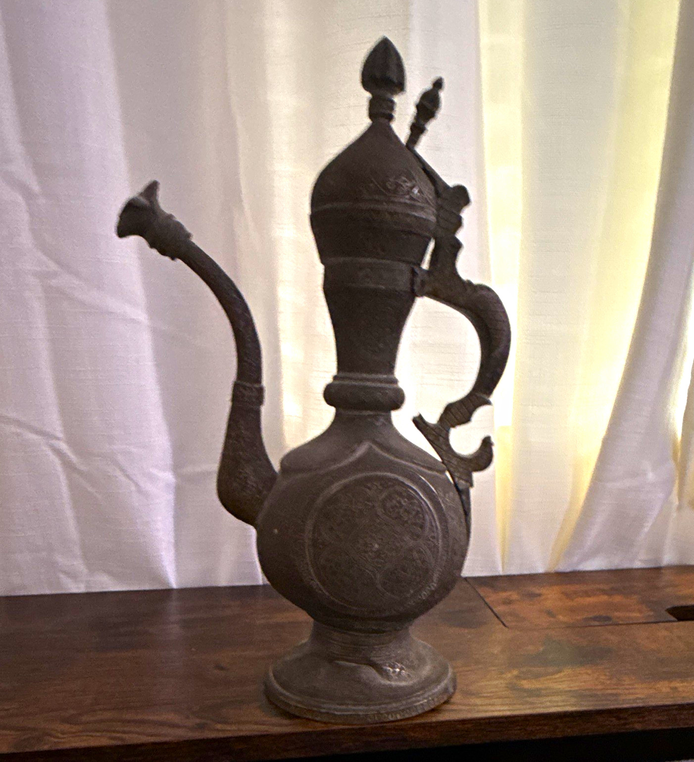 Handmade Engraved Middle Eastern Metal Dallah Coffee Pot Ewer/Teapot Pitcher Handmade Engraved Middle Eastern Metal Dallah Coffee Pot Ewer/Teapot Pitcher