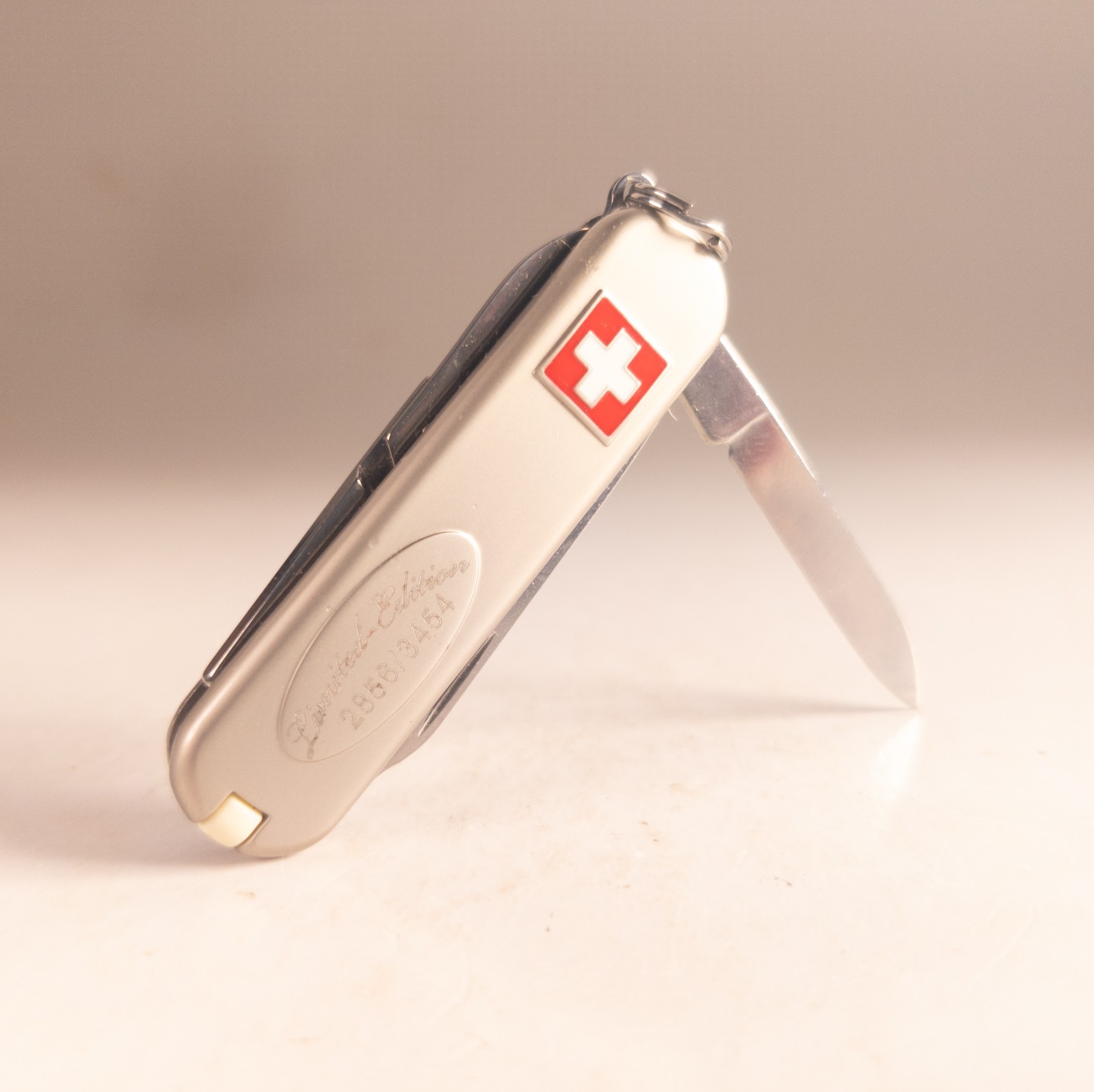 Victorinox Swiss Army Classic SD 58mm JUNGFRAUJOCH TOP OF EUROPE LIMITED EDITION Victorinox Swiss Army Classic SD 58mm JUNGFRAUJOCH TOP OF EUROPE LIMITED EDITION