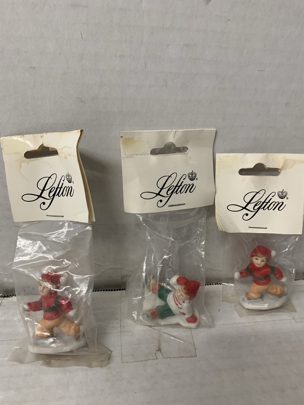 (x3)-Vintage Lefton Christmas Village Figurines Geo Z Lefton Colonial People-C