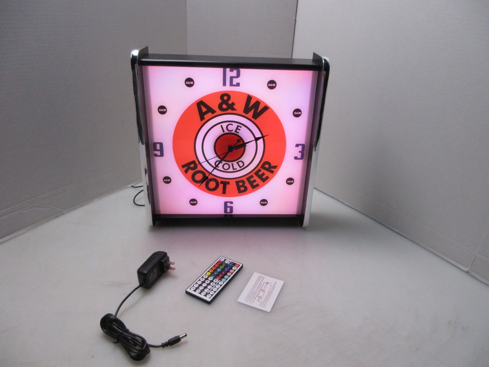 Ice Cold Root beer LED light up Advertising wall clock Brand New