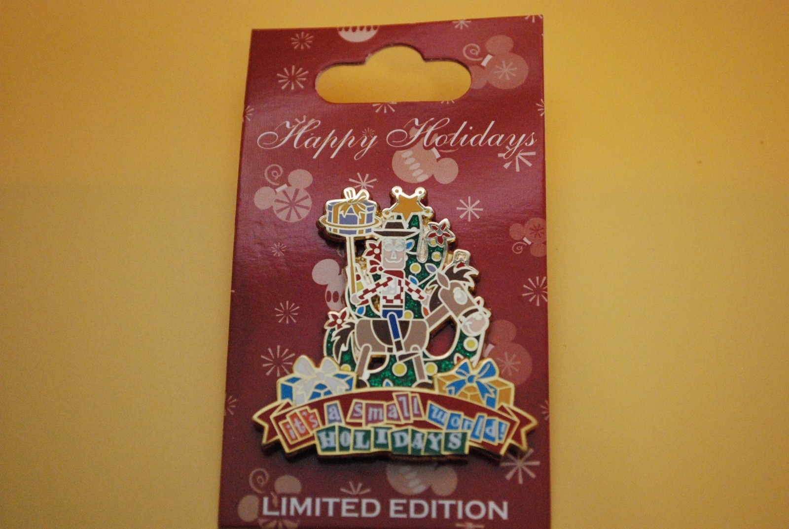 2013 Disneyland it\'s a small world holidays pin - Woody & Bullseye LE 3000