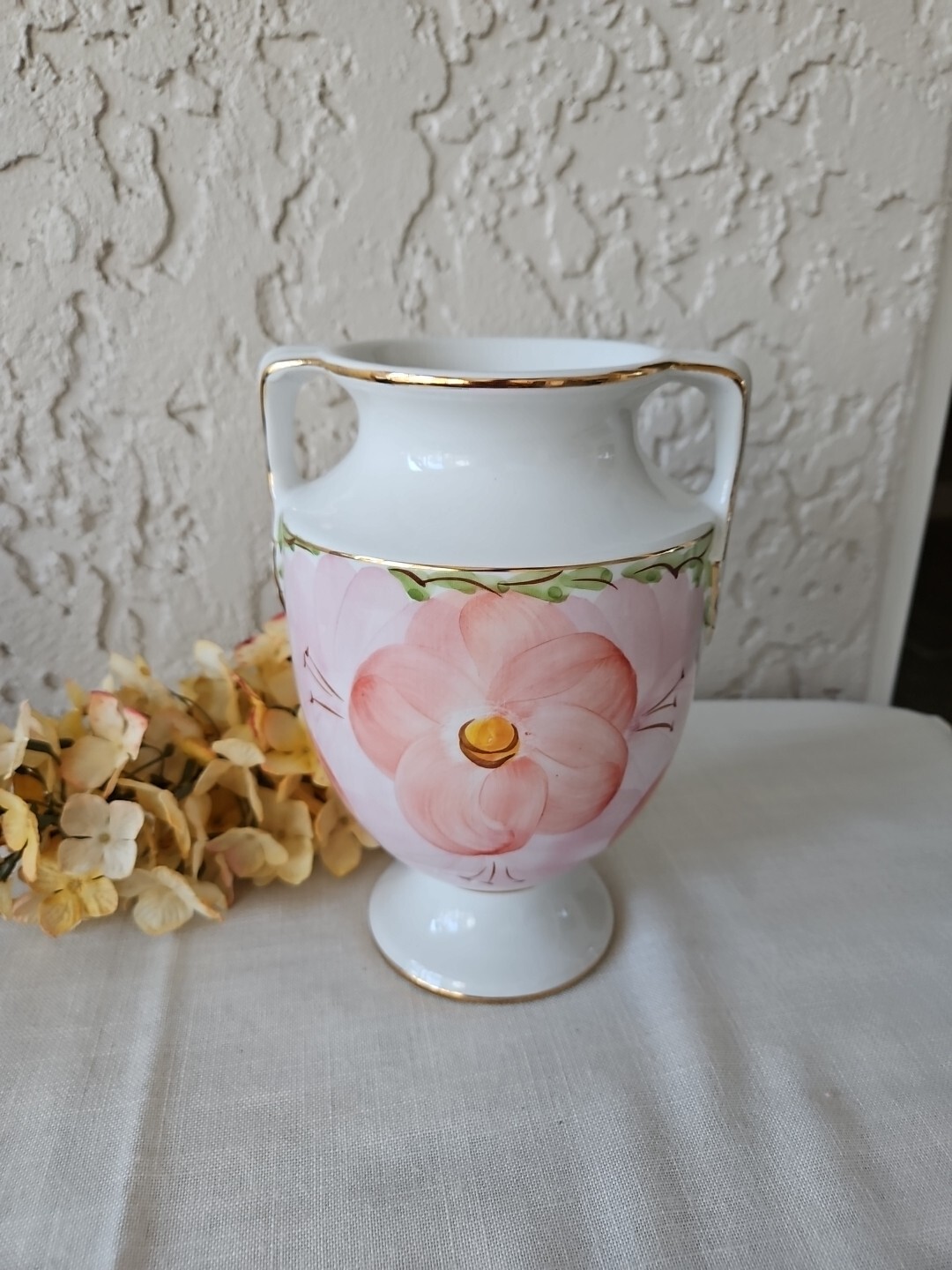 Hand Painted Gold Trimmed Urn Vase Flowers