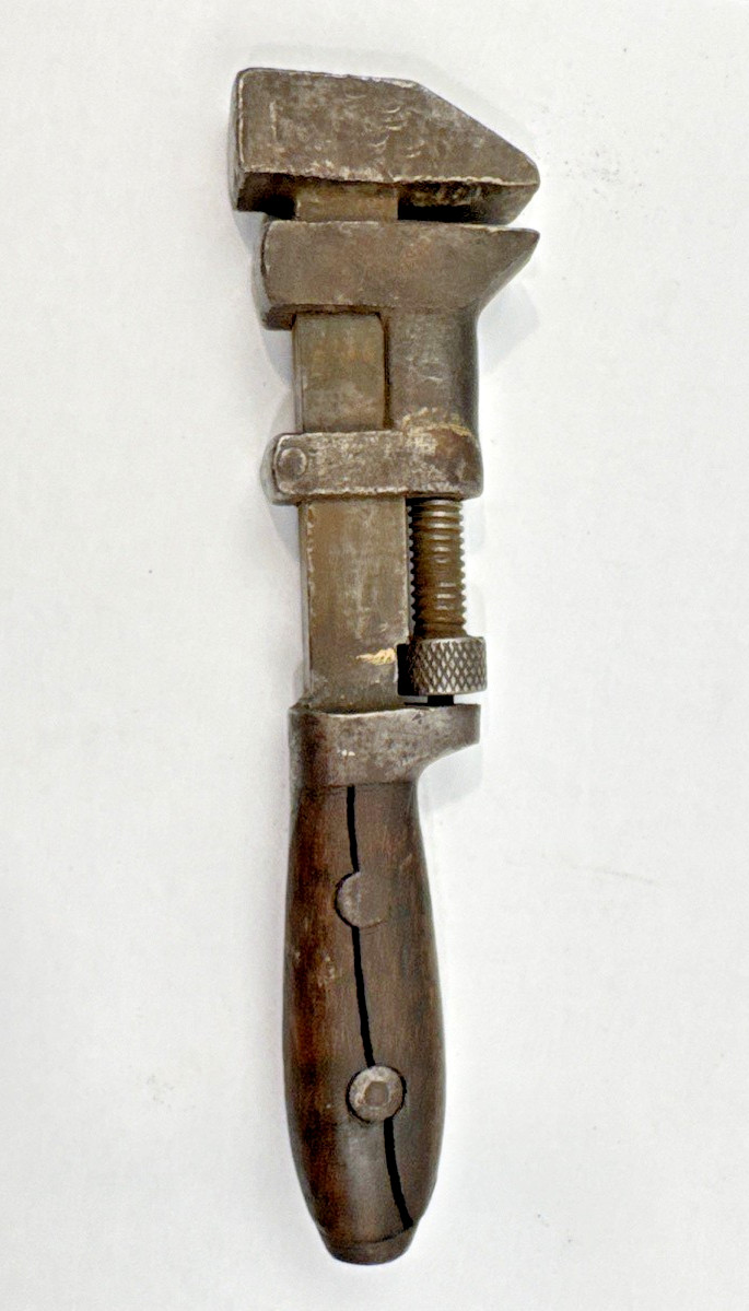 Antique P.S. & W Co. 8\ Antique P.S. & W Co. 8\