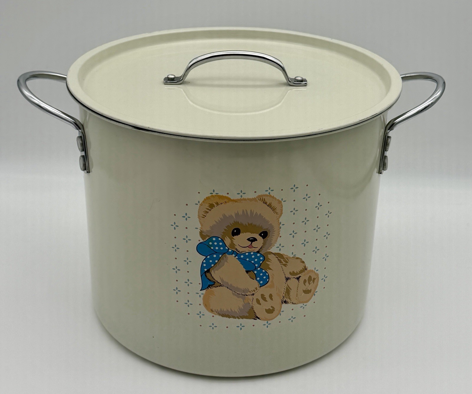 VTG Tienshan Theodore The Country Bear 18qt Stockpot With Lid For Display