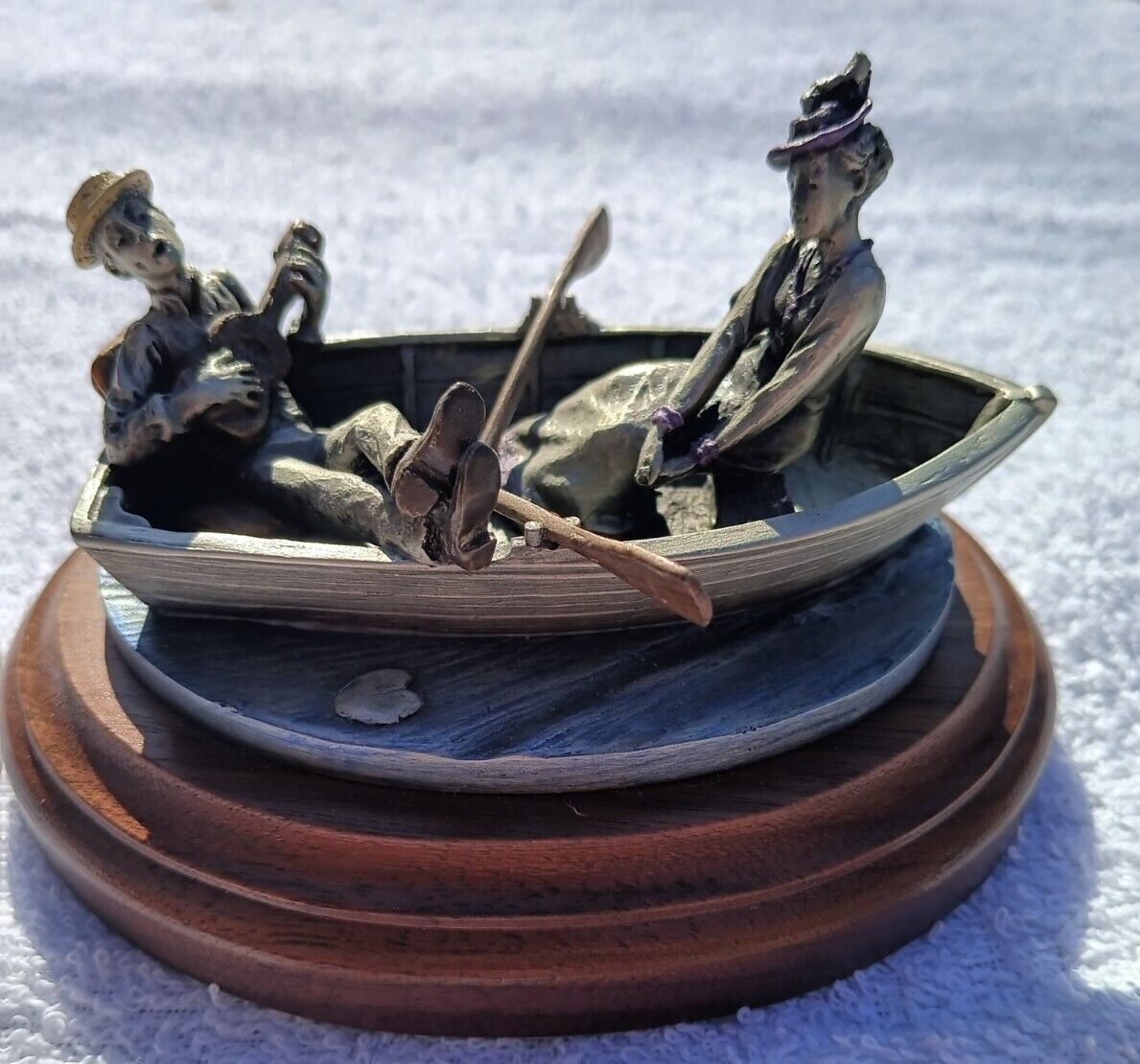 Hudson Fine Pewter Villagers Figurine Woody  Marge Row Boat  1328/1500 Fisherman