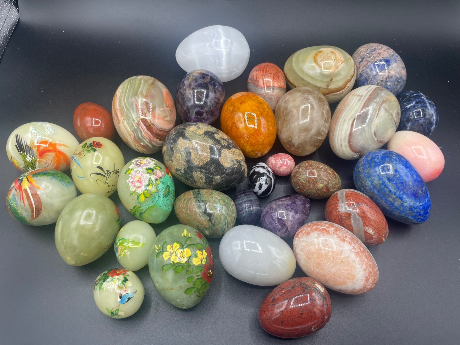 Lg Lot /32 Gemstone Stone Polished Mineral Eggs Easter Painted Scenes Roosters Lg Lot /32 Gemstone Stone Polished Mineral Eggs Easter Painted Scenes Roosters