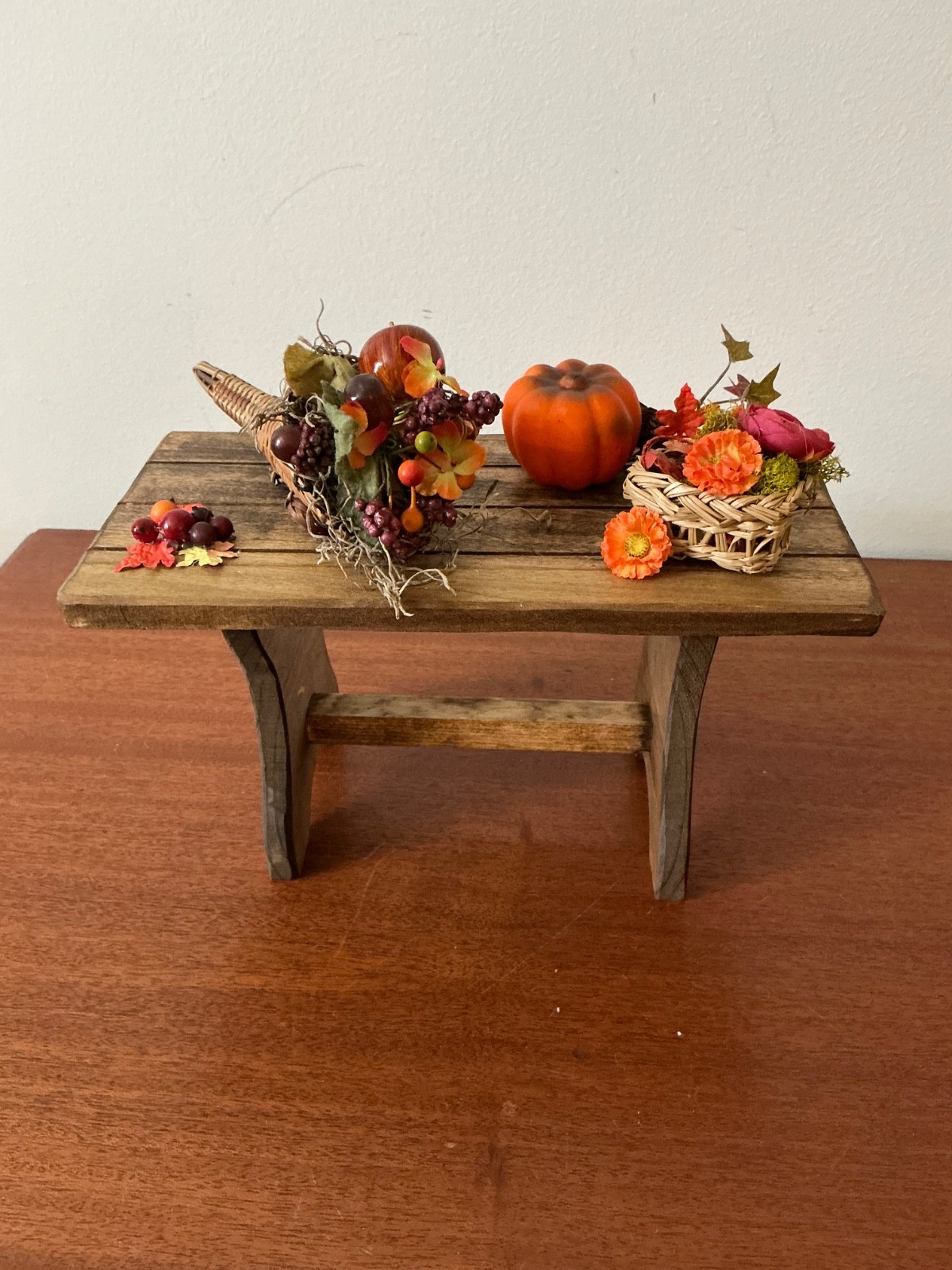 Beautiful Thanksgiving Table Accessory for Byers Choice - Great w/Thanksgiving