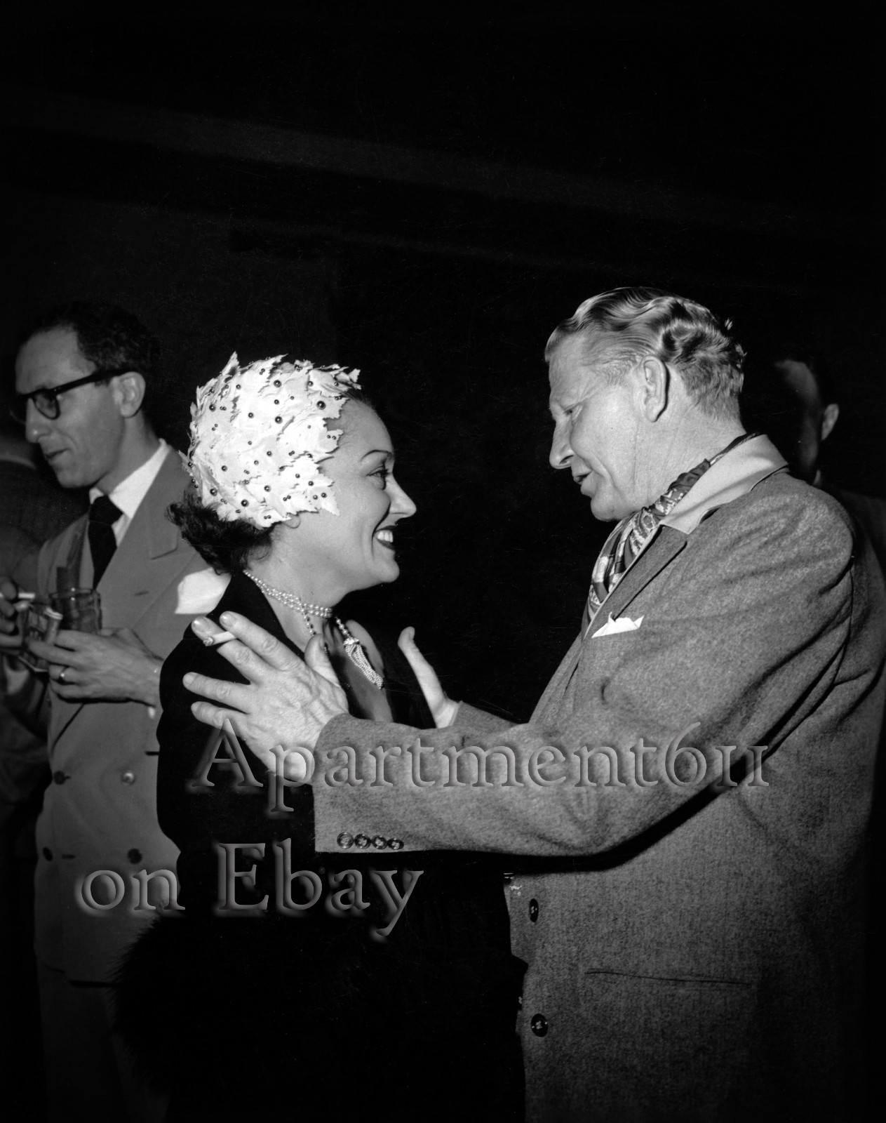 Rare Gloria Swanson with photogrpher Whitey Schafer vintage 1950 photo