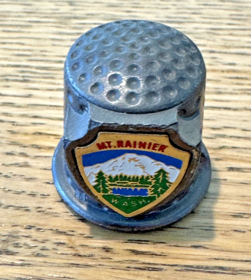 Rare Vintage Pewter Thimble  Mount Rainier Souvenir