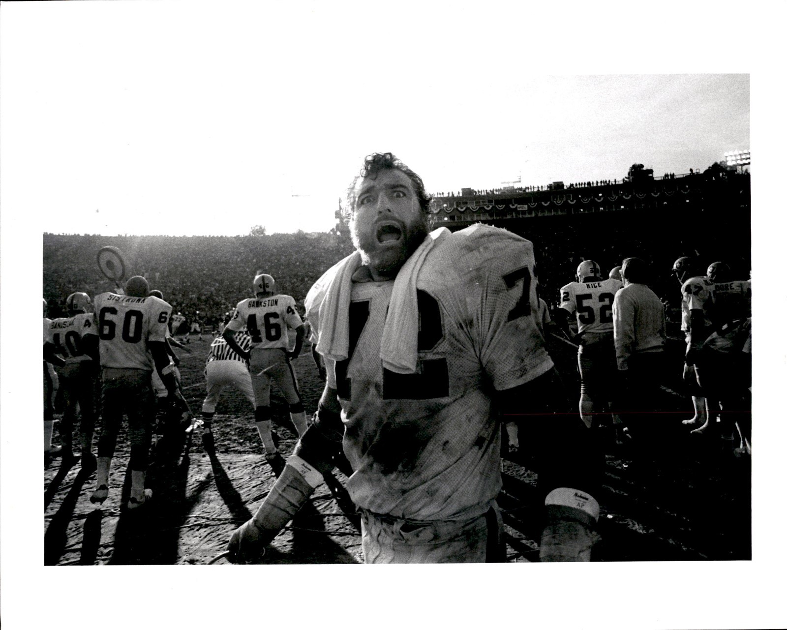 LD439 Original Photo JOHN MATUSZAK 1976 OAKLAND RAIDERS SISTRUNK BANKSTON RICE
