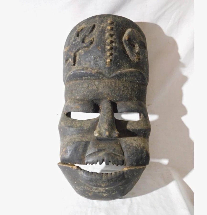 Rare Antique Salampasu Kasangu Warrior Mask – Democratic Republic of Congo (DRC)