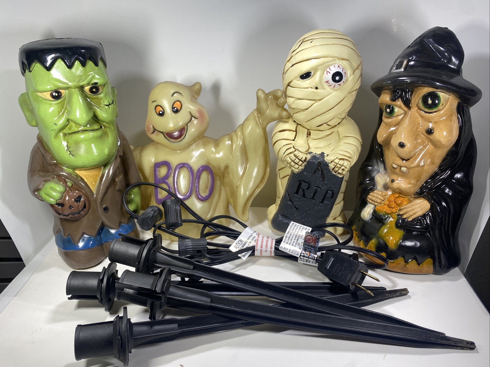 Vintage Dynagood Blow Molds 9\