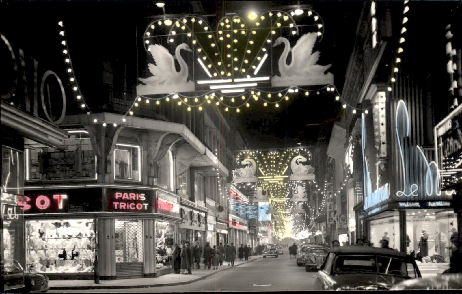 Bruxelles Festive Lighted Street c1950 Real Photo Vintage Postcard bhn